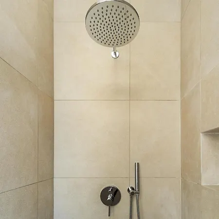 Whome Authentic Flat Near Penha De Franca Views
