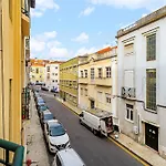 Whome Flat Near Penha De Franca Views