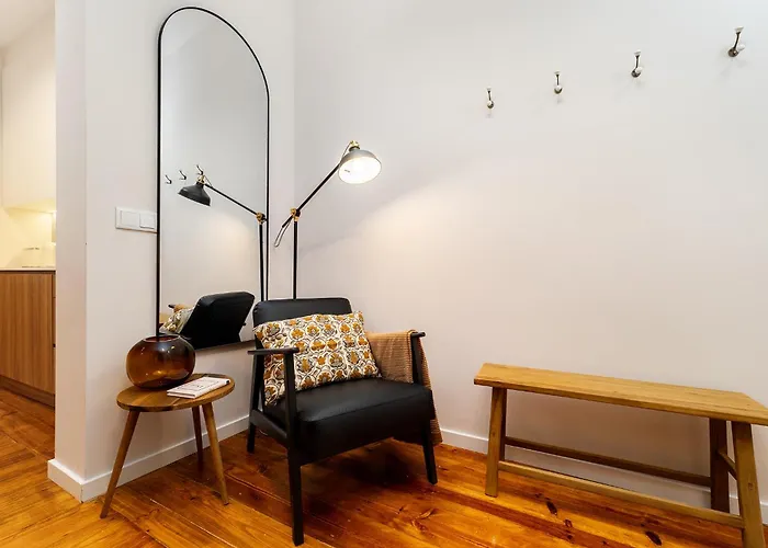 Whome Flat Near Penha De Franca Views