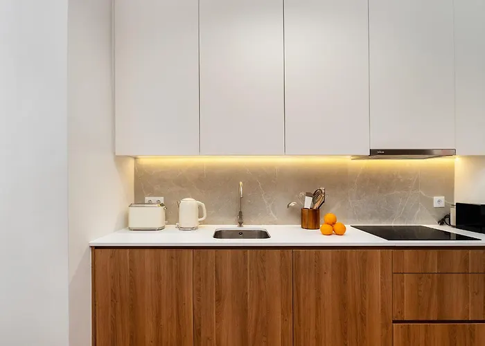 Whome Flat Near Penha De Franca Views * Lisboa