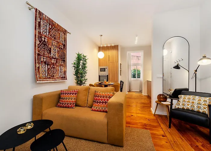 아파트 Whome Flat Near Penha De Franca Views 리스본