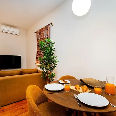 Whome Authentic Flat Near Penha De Franca Views